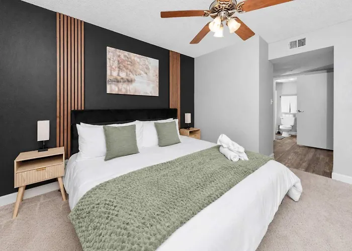 Retreat Near Asu - 2br Pool & Gym Apartment