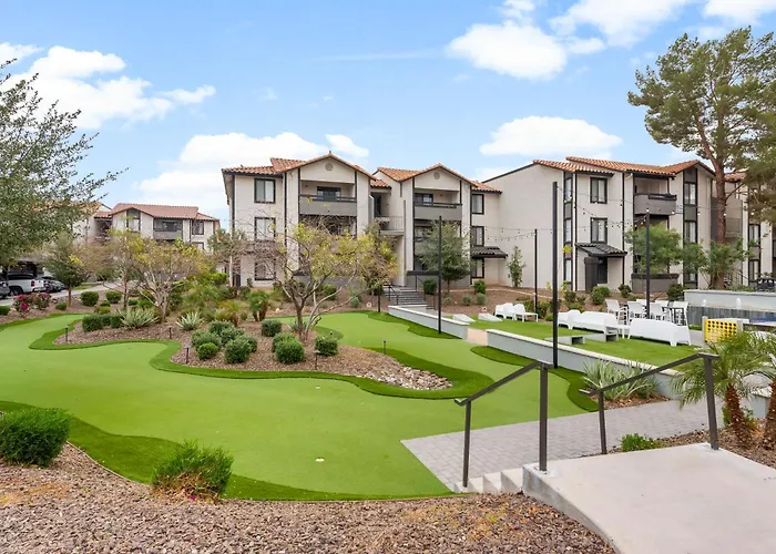 Retreat Near Asu - 2br Pool & Gym Tempe