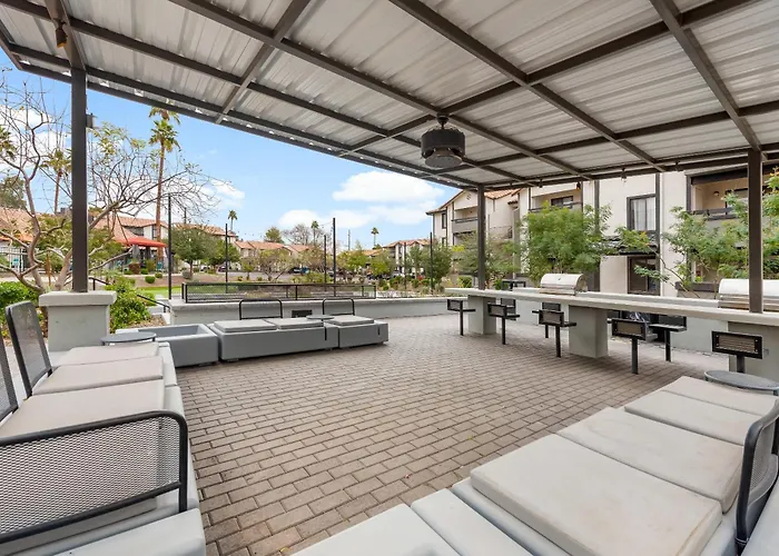 Retreat Near Asu - 2br Pool & Gym * Tempe