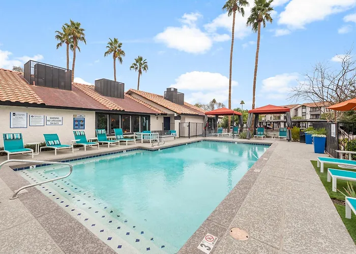Retreat Near Asu - 2br Pool & Gym Tempe